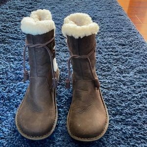 Ugg boots never worn